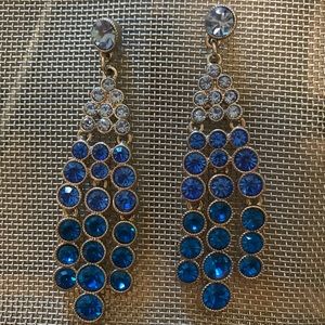 Elegant blue drop earrings